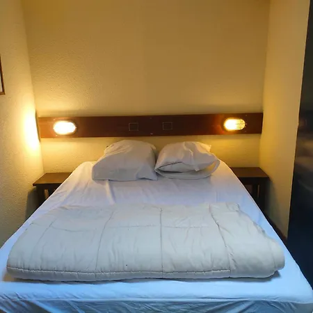 Apartment Ref 054 A Louer T4 Pour Cinq Personnes Avec Piscine Et Parking Arzon
